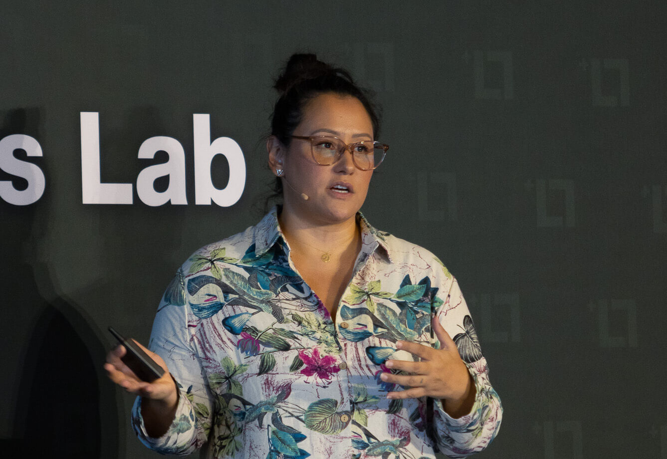 Picture of Jess Lenouvel Speaking at the Her TLL Live Event Conference | Facebook Page vs Profile | The Listings Lab